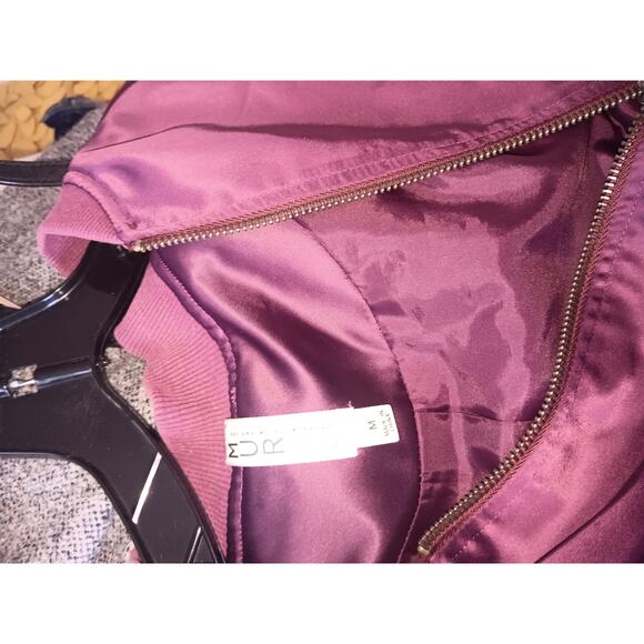 Mural Dark Burgundy Satin Baseball Jacket Medium - Picture 4 of 4